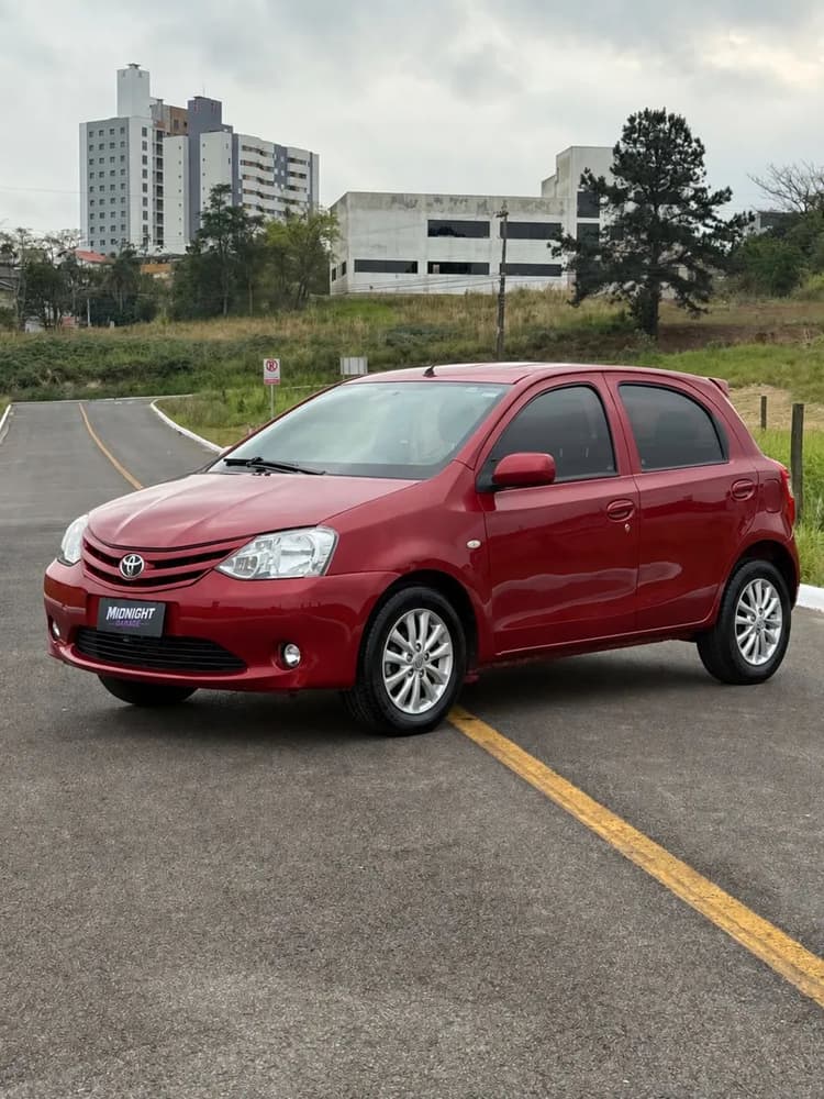Toyota Etios XLS 1.5 Flex 16V 5P Mec. 2013