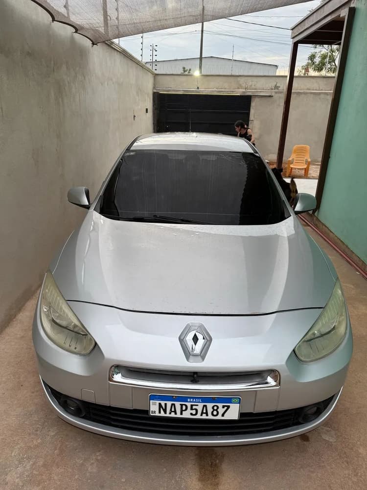 Renault Fluence Sed. Dynamique 2.0 16V Flex Aut. 2013
