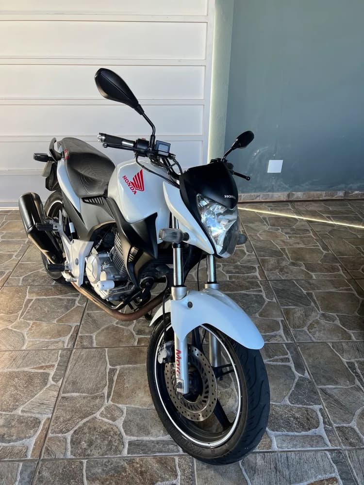 CB 300R 2012