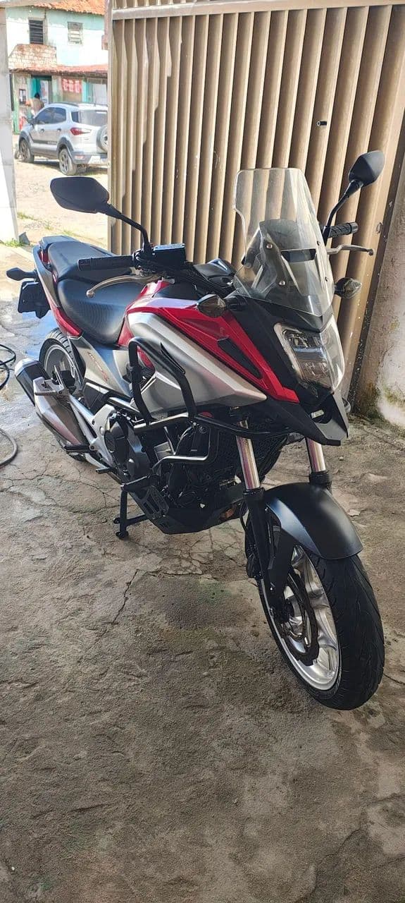 NC750X 2019 de Garagem e Ótimo preço.