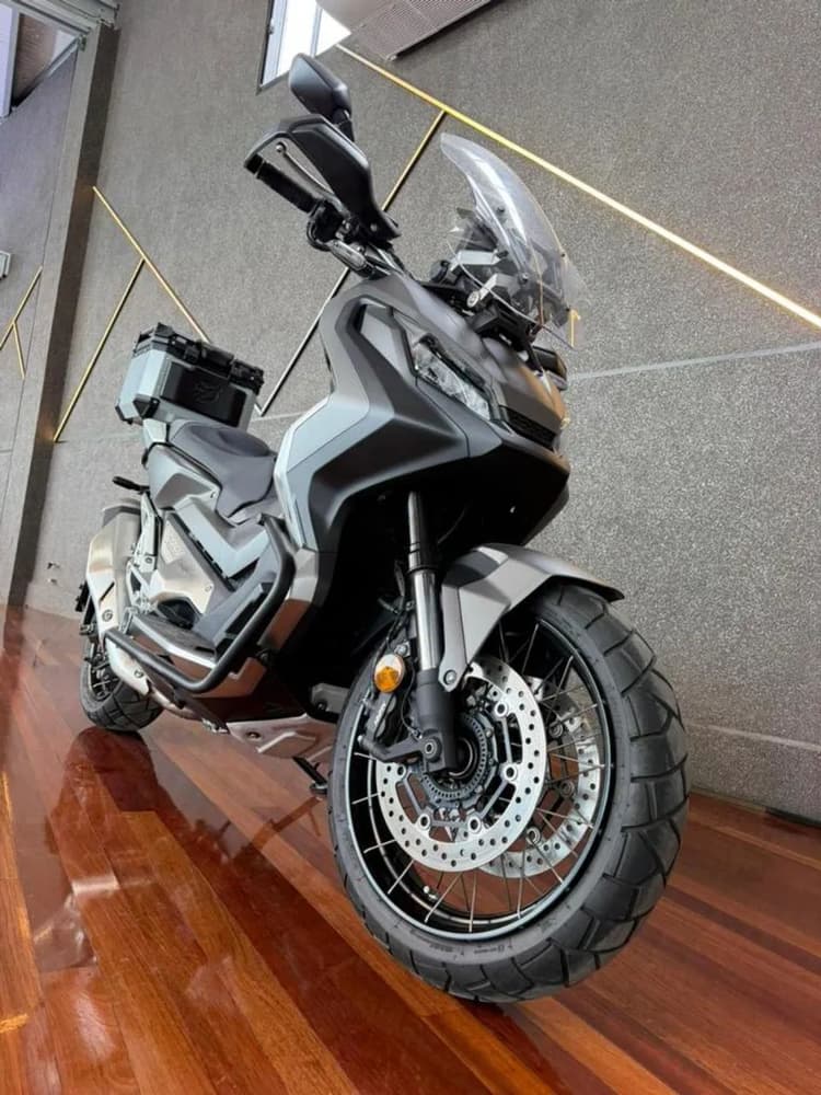 X-ADV 745cc