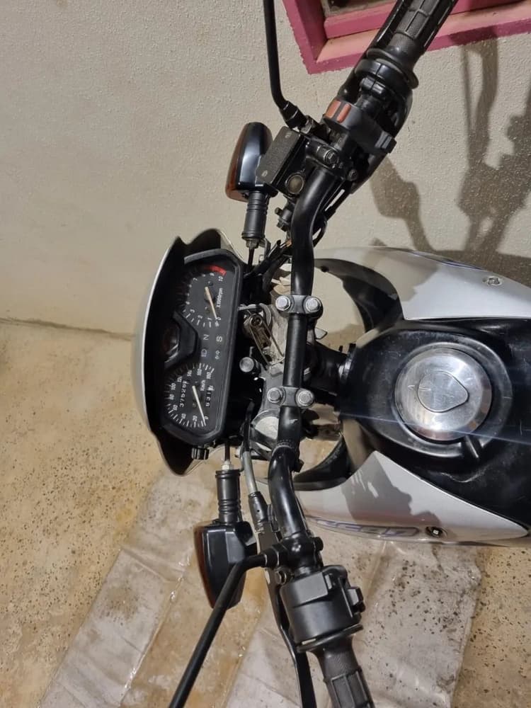 Moto bem conservada 
