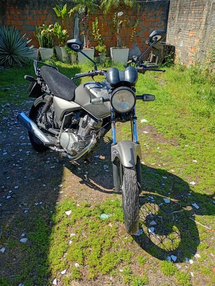 Vendo Honda CG 150 ano 2008