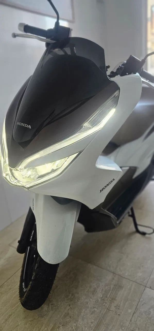 PCX DLX 