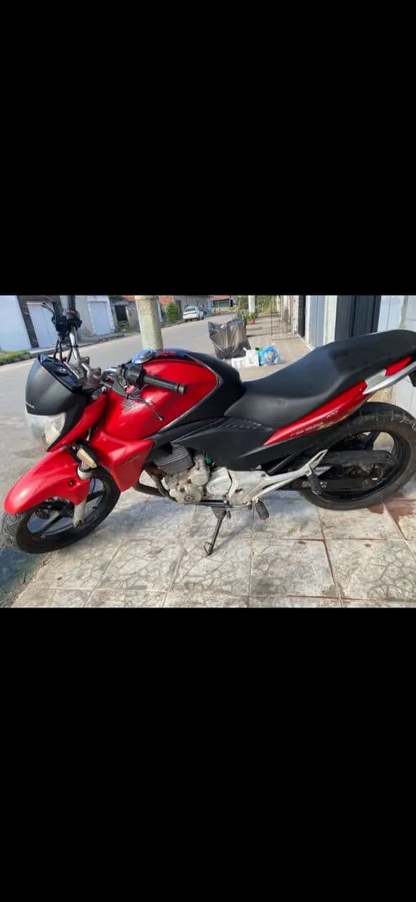 Vendo ou troco  Cb 300