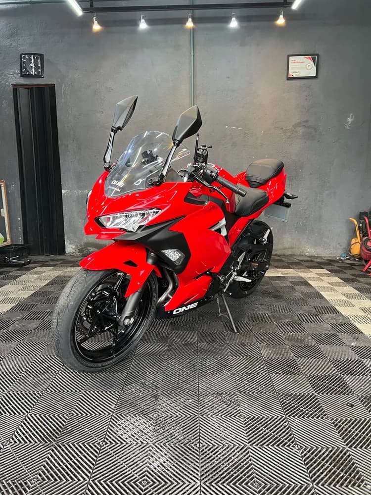 Kawasaki Ninja 400 