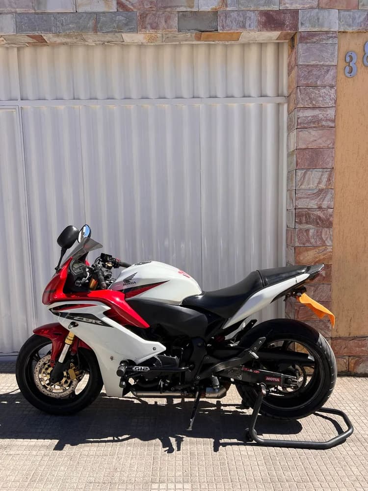 CBR 600 F