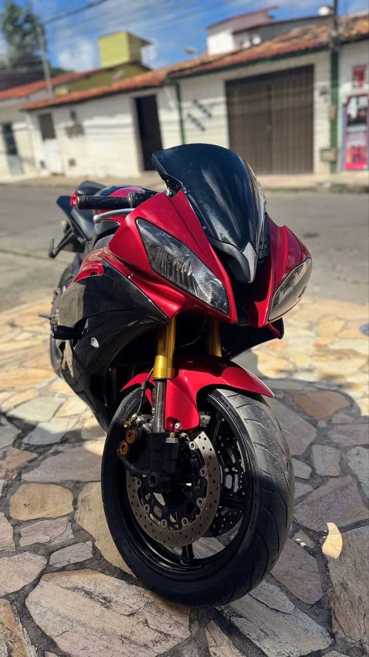 Yamaha R6