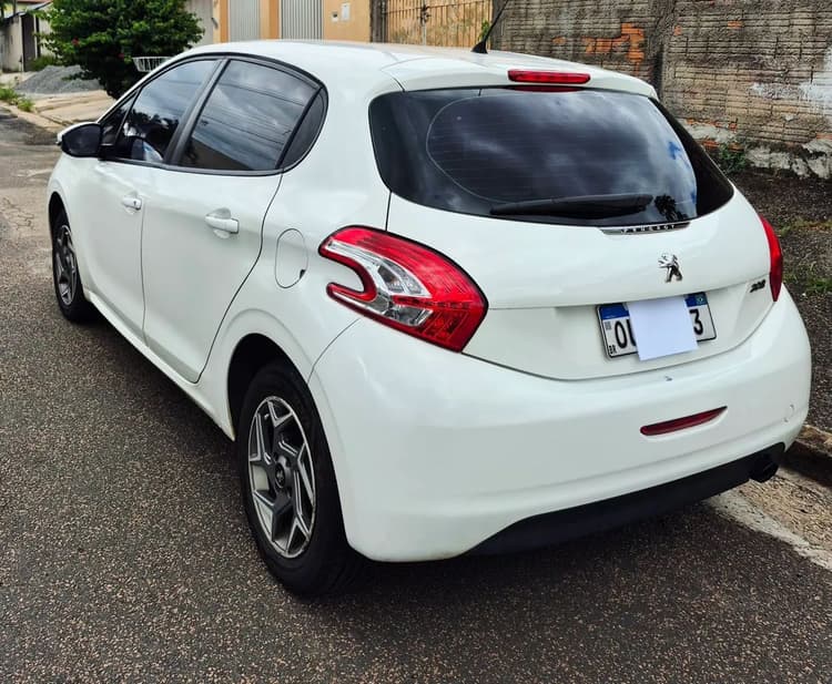Peugeot 208 Active/active Pack 1.5 Flex 8V 5P 2014