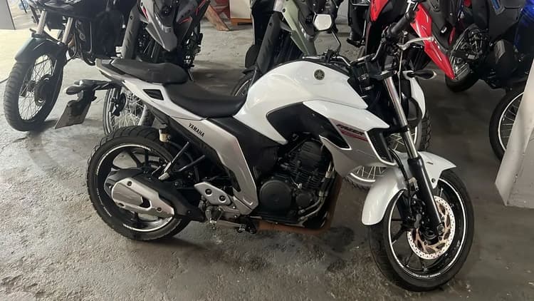 FZ 25 2018/19