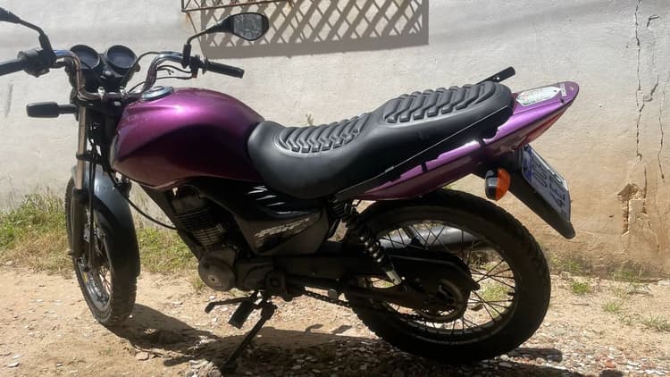 CG 125 com partida elétrica 