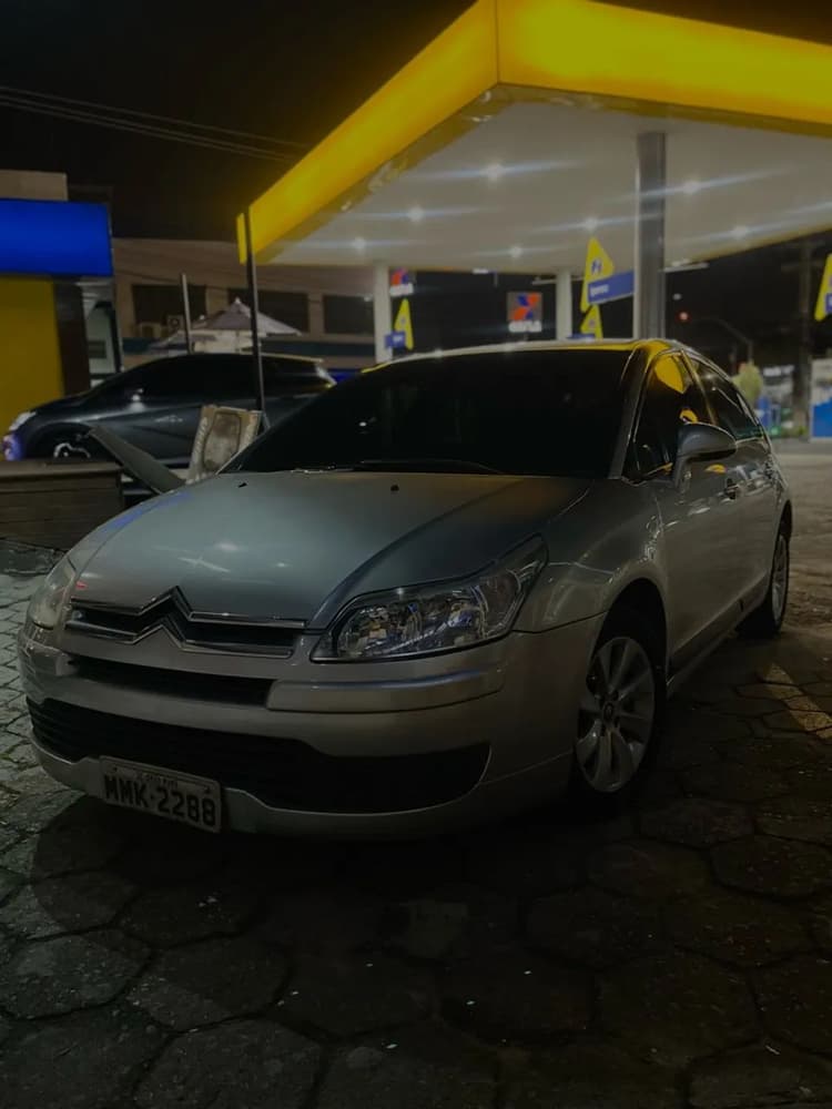 Citroen C4 GLX 2.0 Flex 16V 5P Mec. 2010