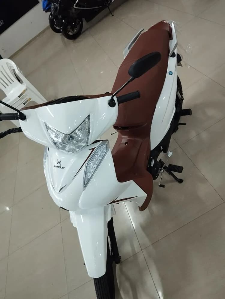 Jet 125 com MIL DE ENTRADA 