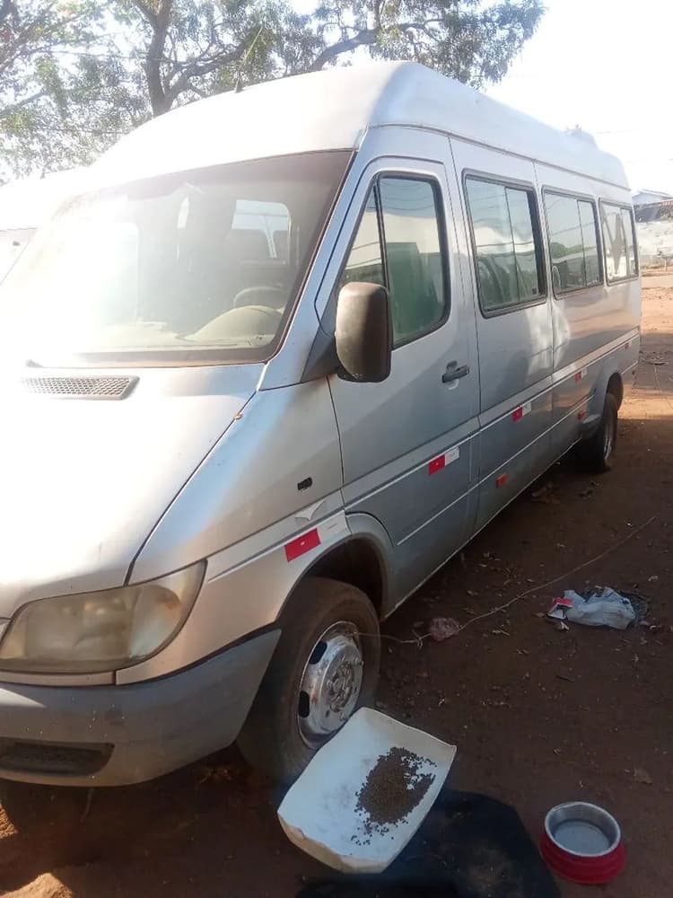 Mercedes-Benz Sprinter 413 Van Luxo 2.2 16 E 20L Dies 2008
