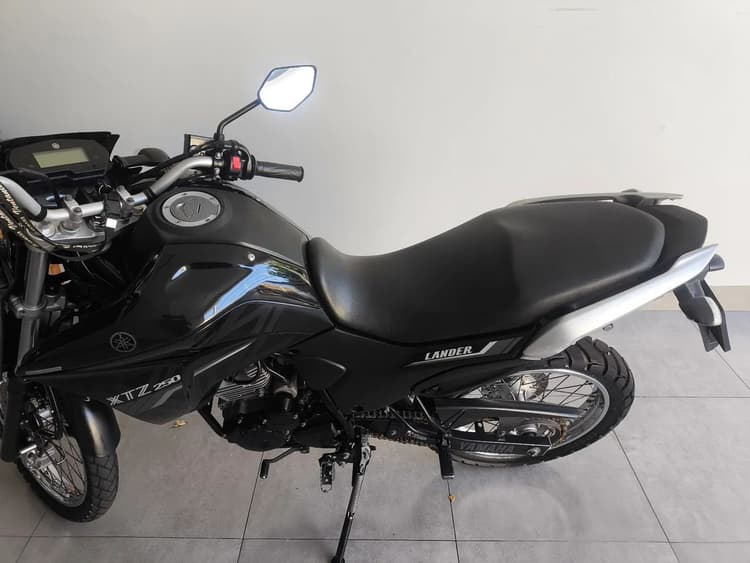 Lander 250 XTZ
