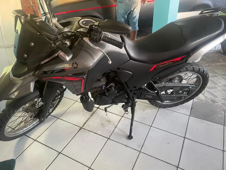 XTZ Lander 250  2025