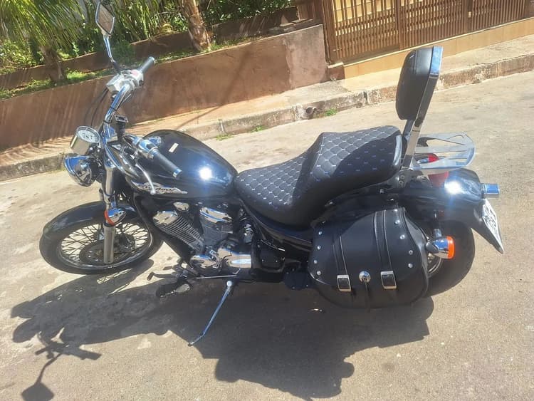 Moto shedow 