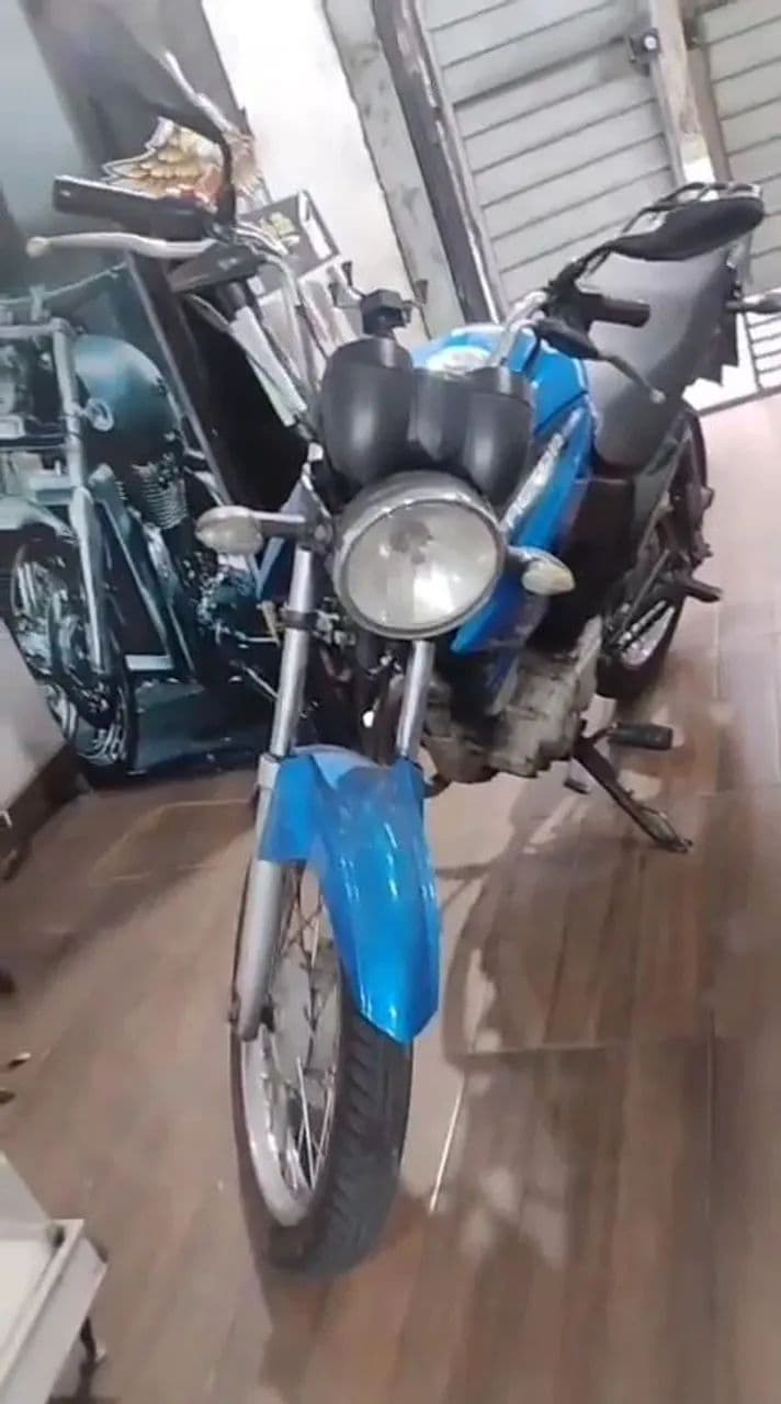Moto Yamaha Factor 2014