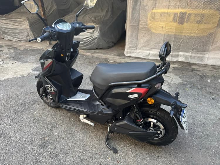 Moto elétrica 