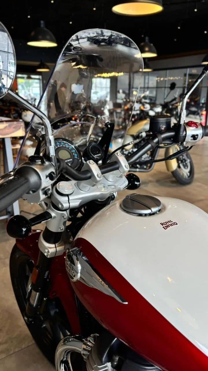 SUPER METEOR 650- LUIZ (21964524428)