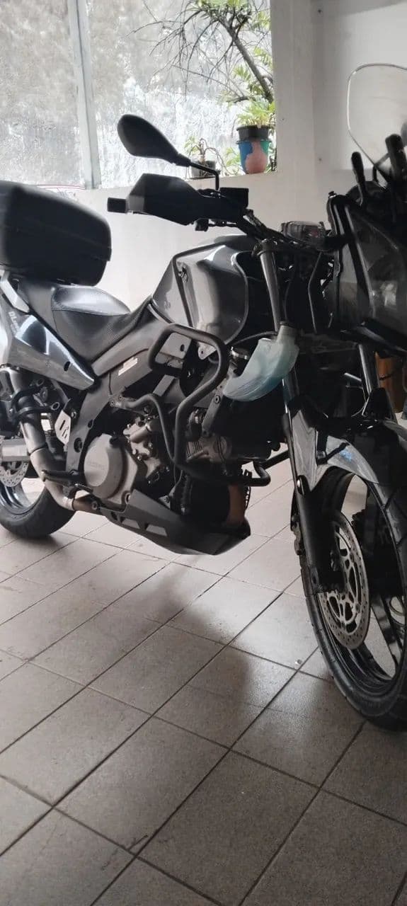  V-STROM 1000