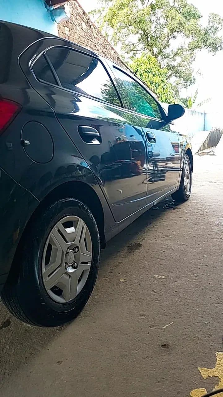 Chevrolet Onix JOY Hatch 1.0 8V Flex Mec. 4P 2018