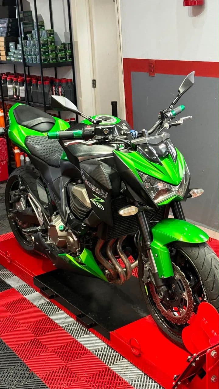 Kawasaki -Z800  