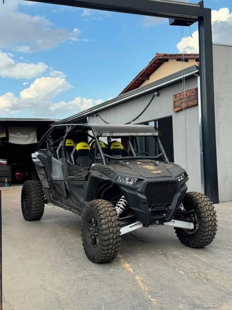 UTV Polaris 4 lugares Automático