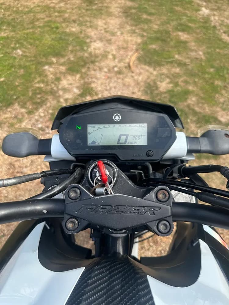 Fazer 250 Branca 2019. 