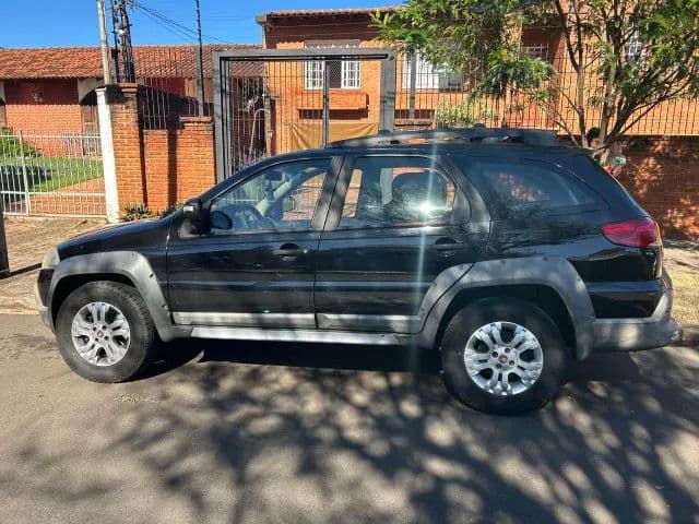 Fiat Palio Weekend Adventure Locker 1.8 Flex 2011