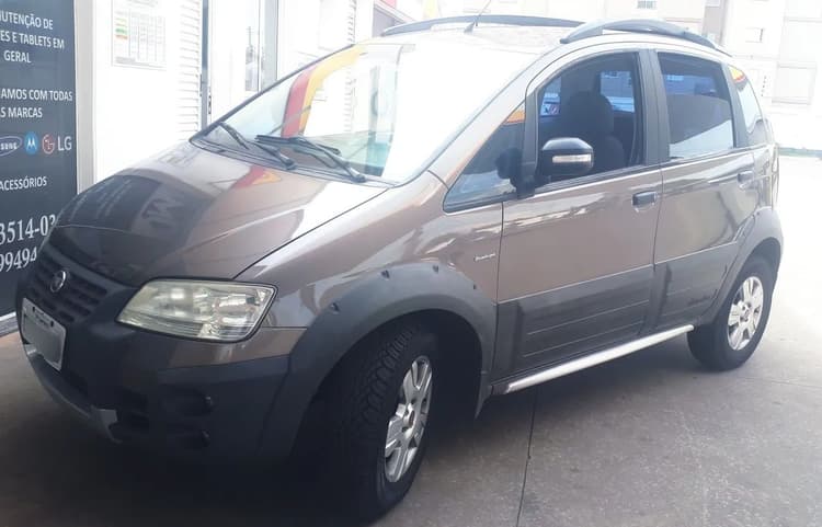 Fiat Idea Adv./ Adv.lock.dualogic 1.8 Flex 5P 2010