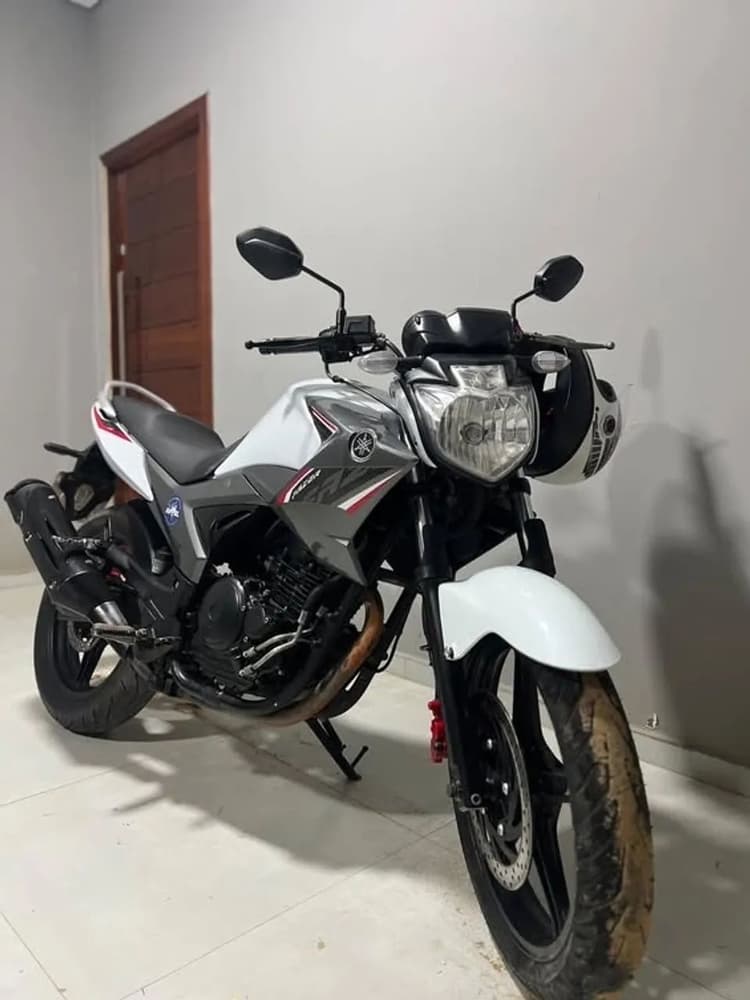 Fazer 250