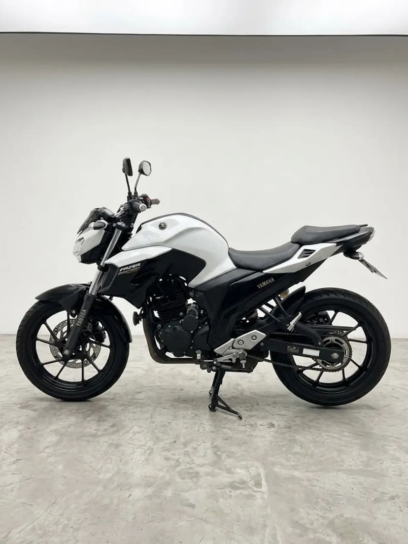 Fazer 250