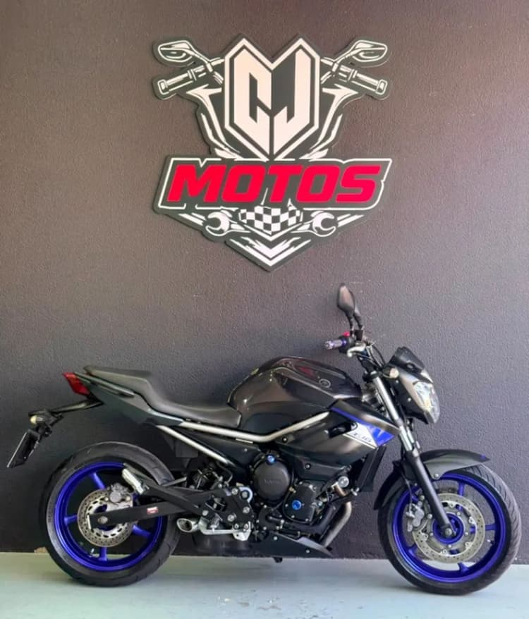 YAMAHA XJ6N 2015