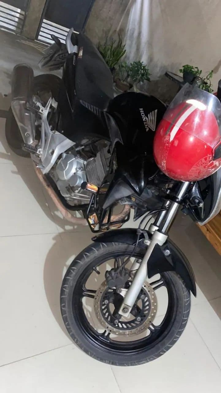 Cb 300R