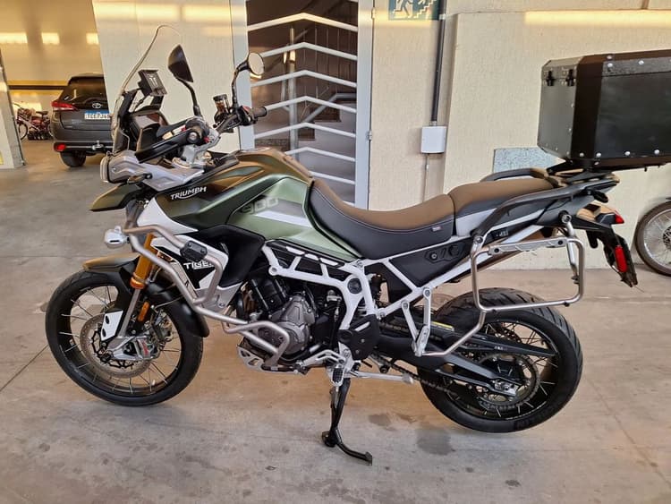 Tiger extremamente nova/ troca Tiger 1200