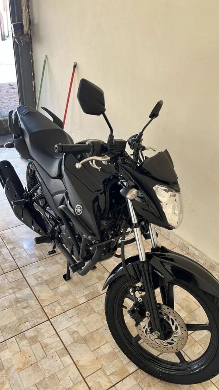 Fazer 150 pouco rodada 