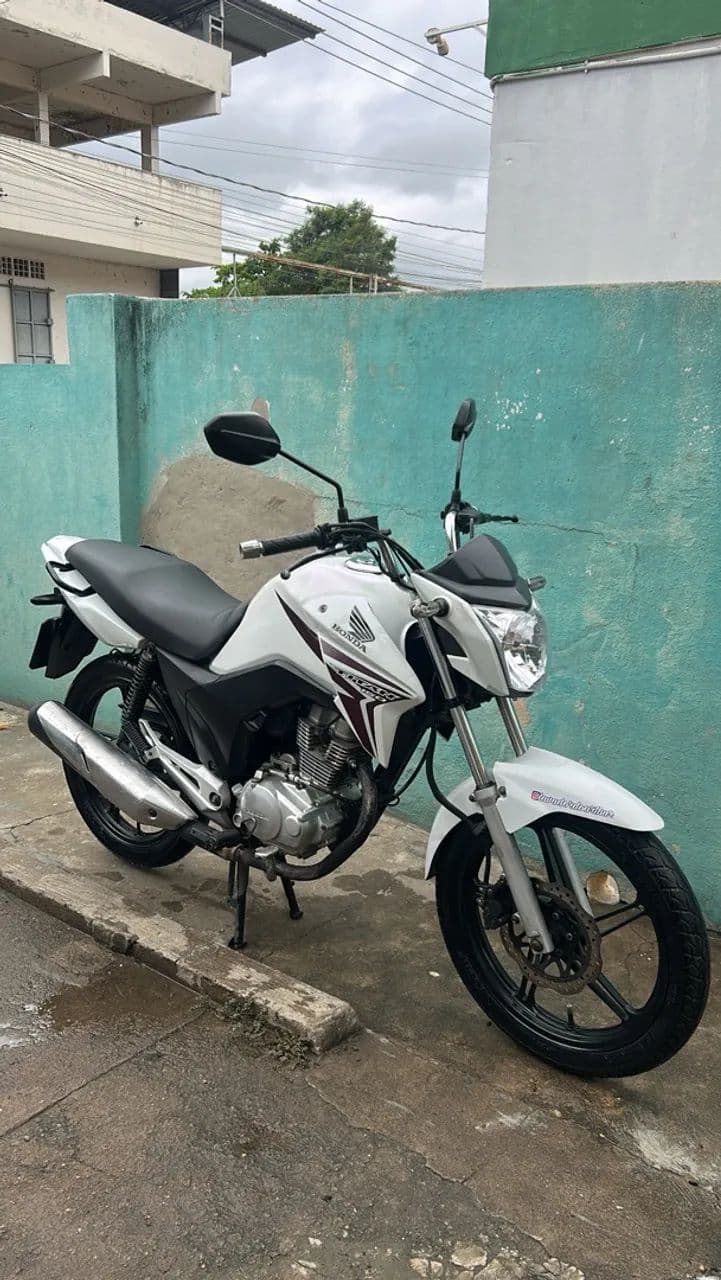 Titan 150 