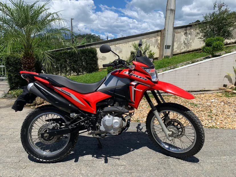 Honda Bros 2022