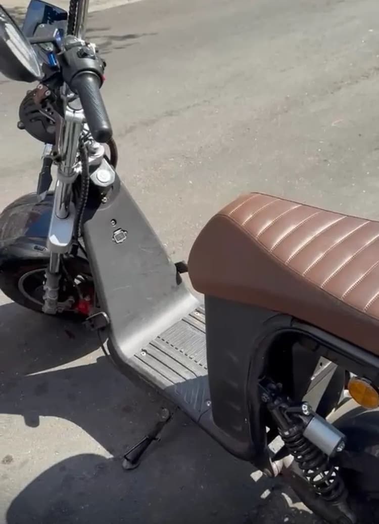 Scooter elétrica 