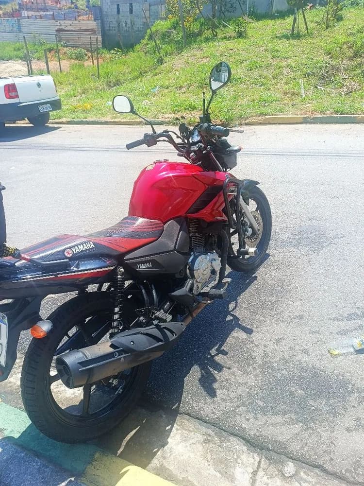 Fazer 150 com NF de fabrica 