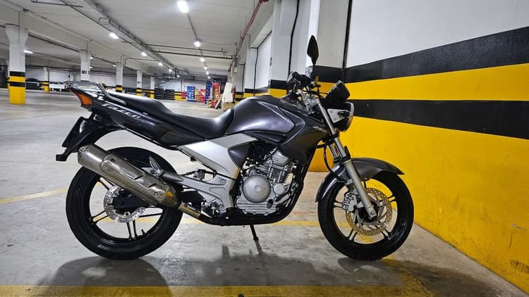 Fazer 250 2006