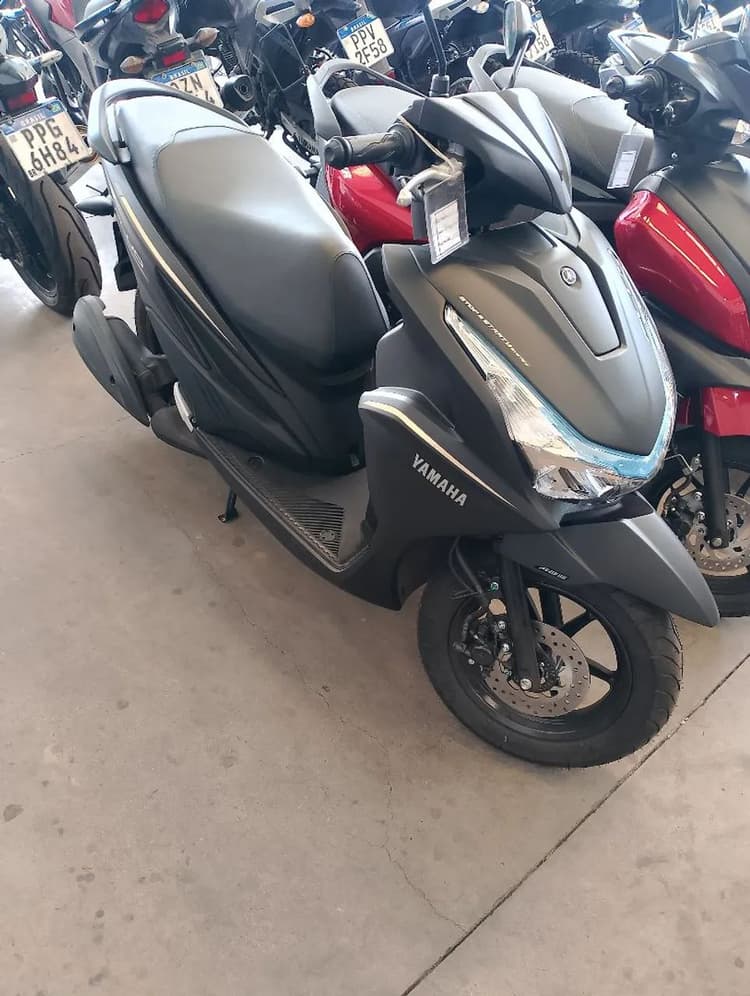 Yamaha FLUO 2027