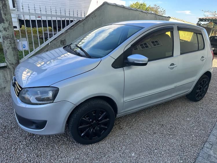 Volkswagen Fox 1.0 MI Total Flex 8V 5P 2012