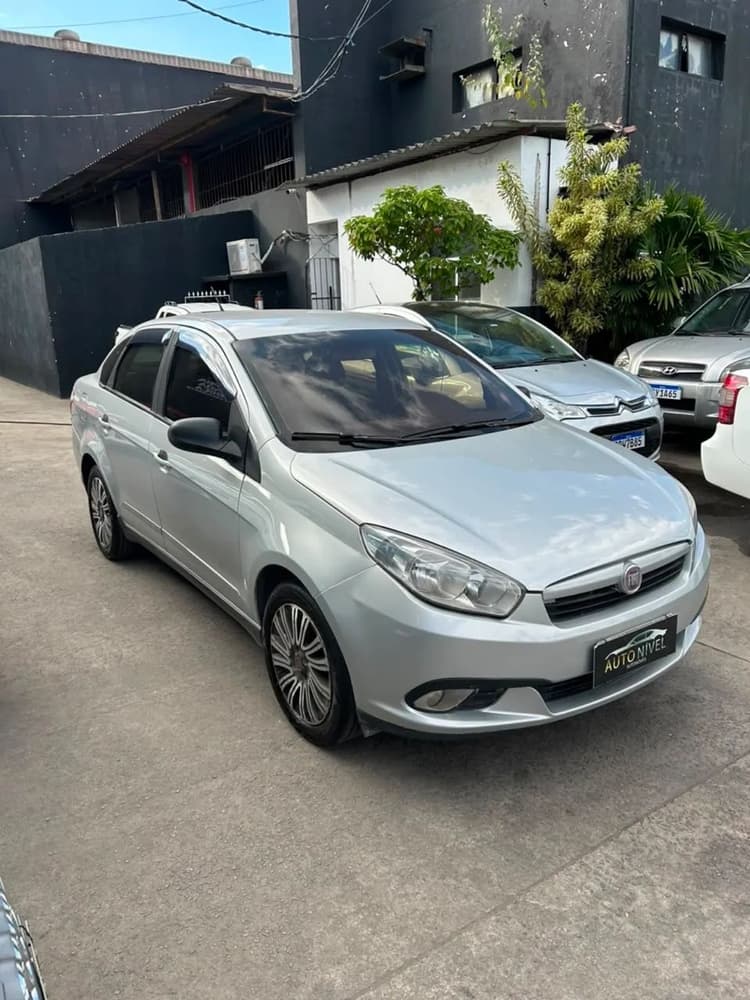 Fiat Grand Siena Essence 1.6 Flex 16V 2014