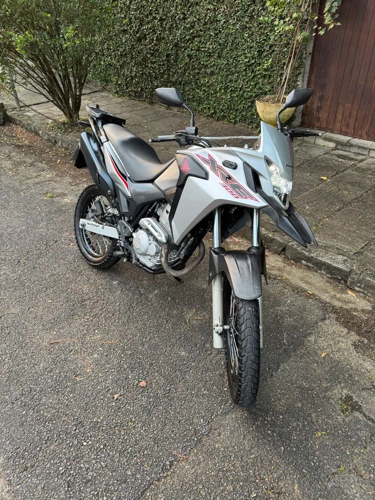XRE 300 extra 