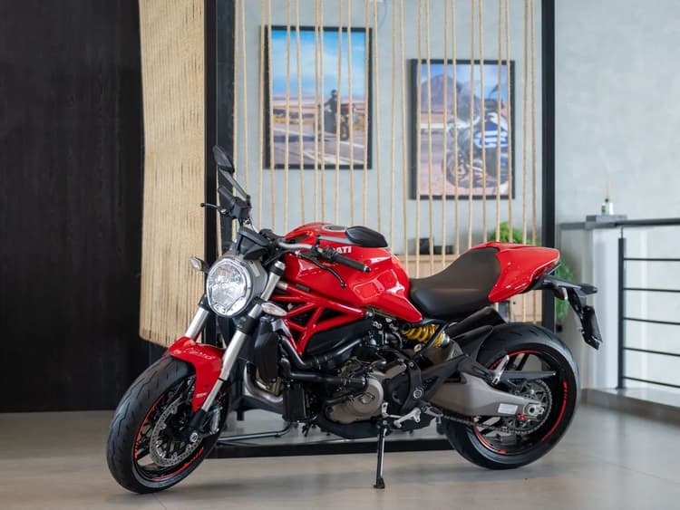 DUCATI MONSTER 821 2016