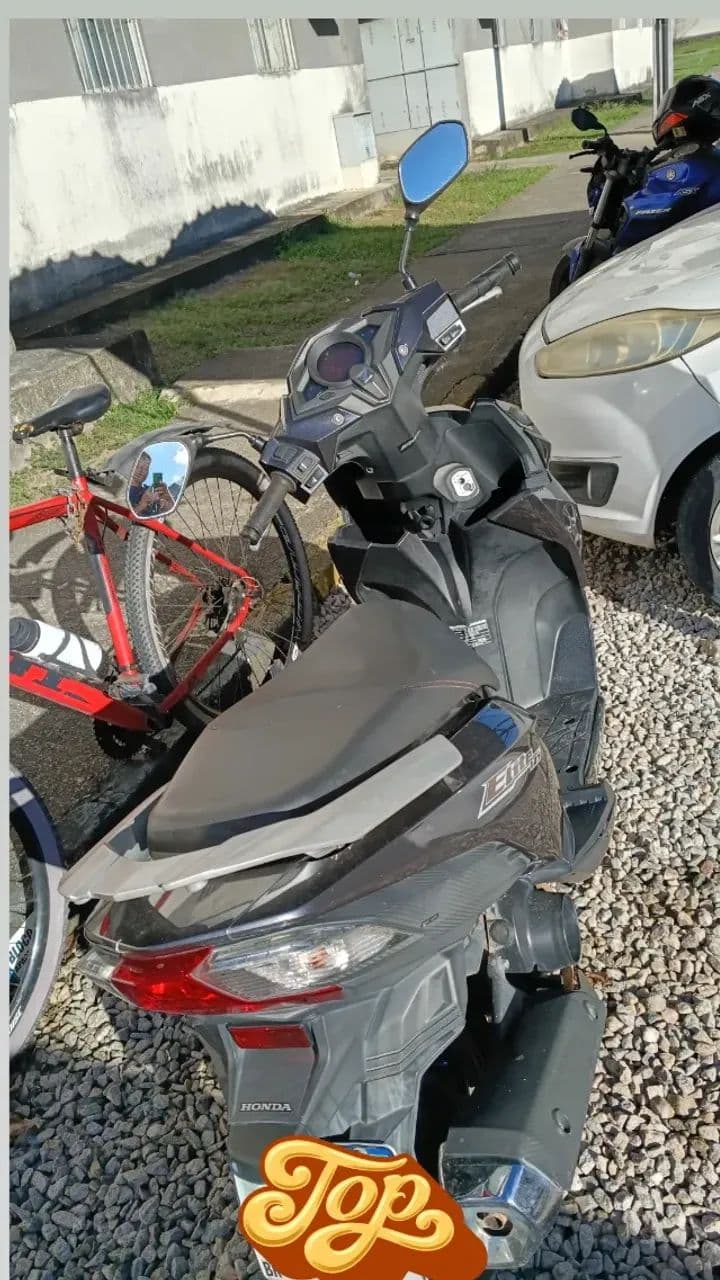 Moto Honda elite