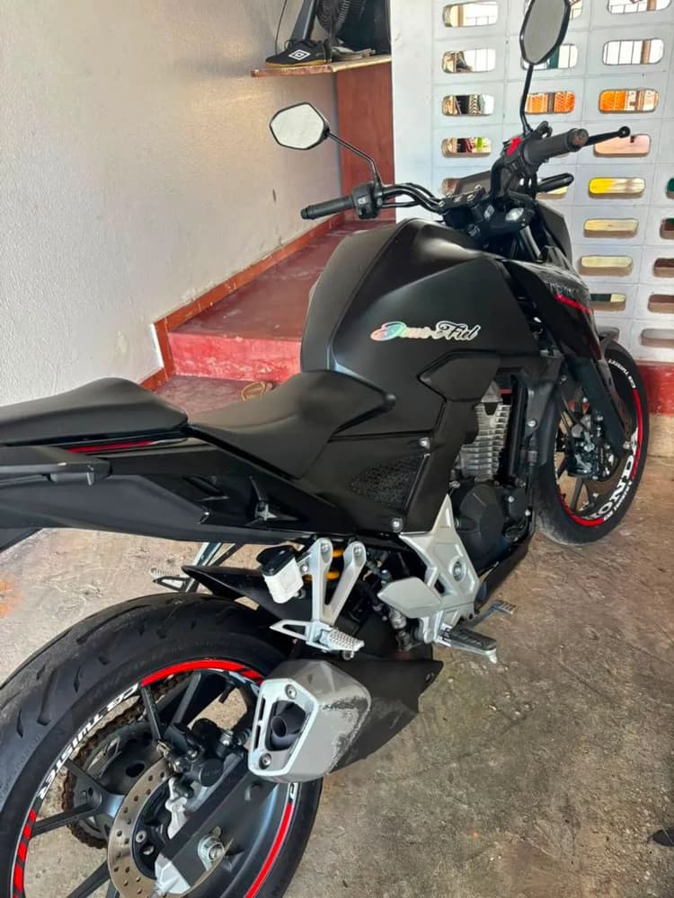 Cb Twister 300f  