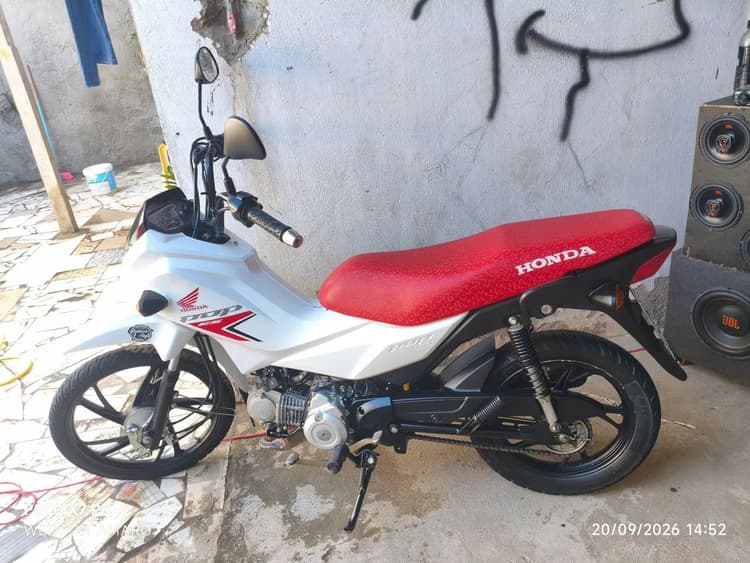 Pop 110 branca